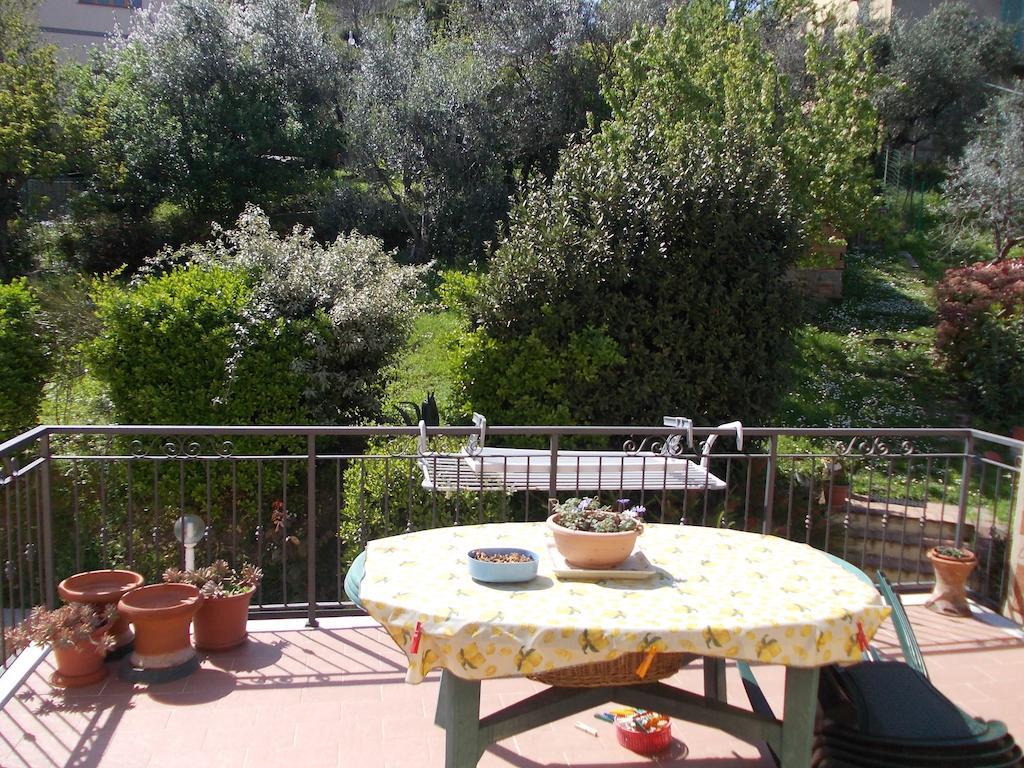 Ferienwohnung Casa Ricciardi Chianni Exterior foto