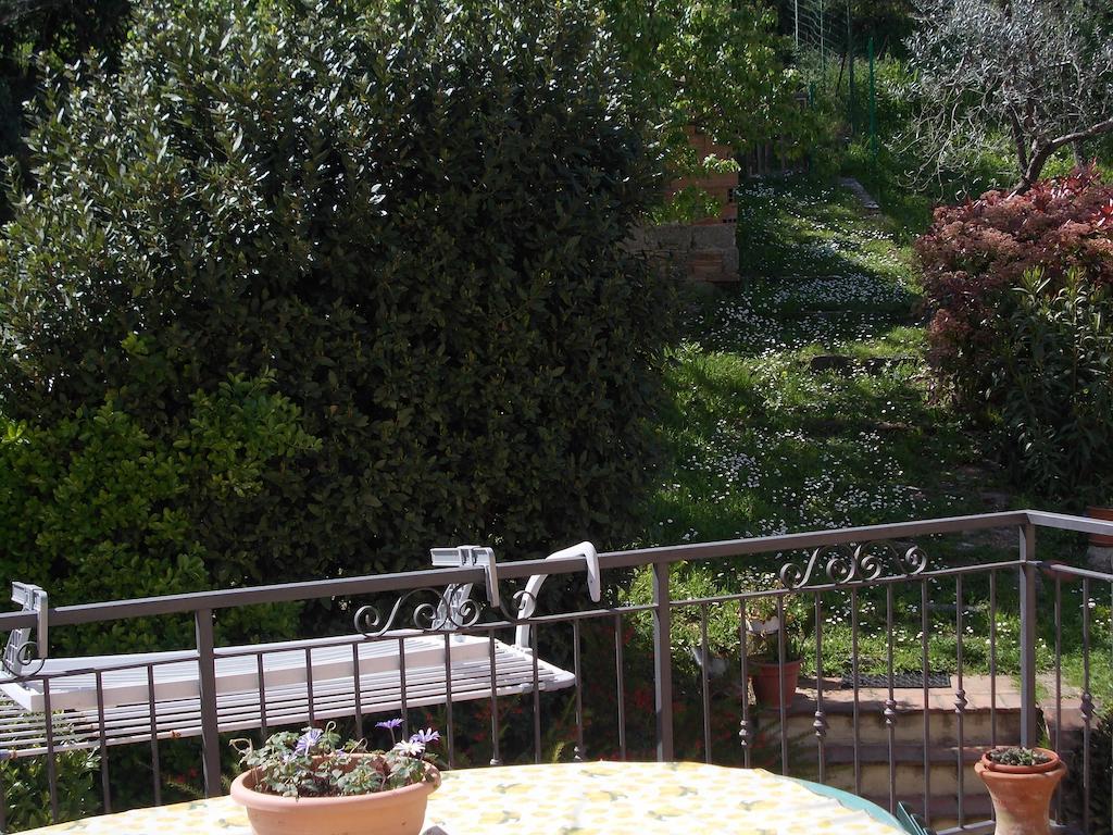 Ferienwohnung Casa Ricciardi Chianni Zimmer foto