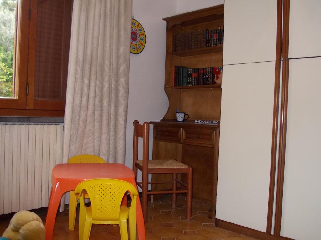 Ferienwohnung Casa Ricciardi Chianni Exterior foto