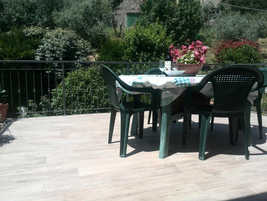 Ferienwohnung Casa Ricciardi Chianni Exterior foto