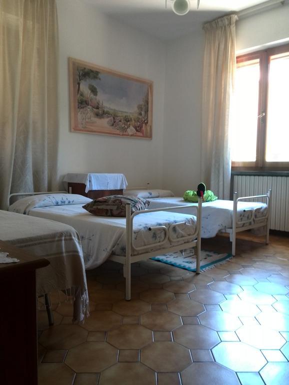 Ferienwohnung Casa Ricciardi Chianni Exterior foto